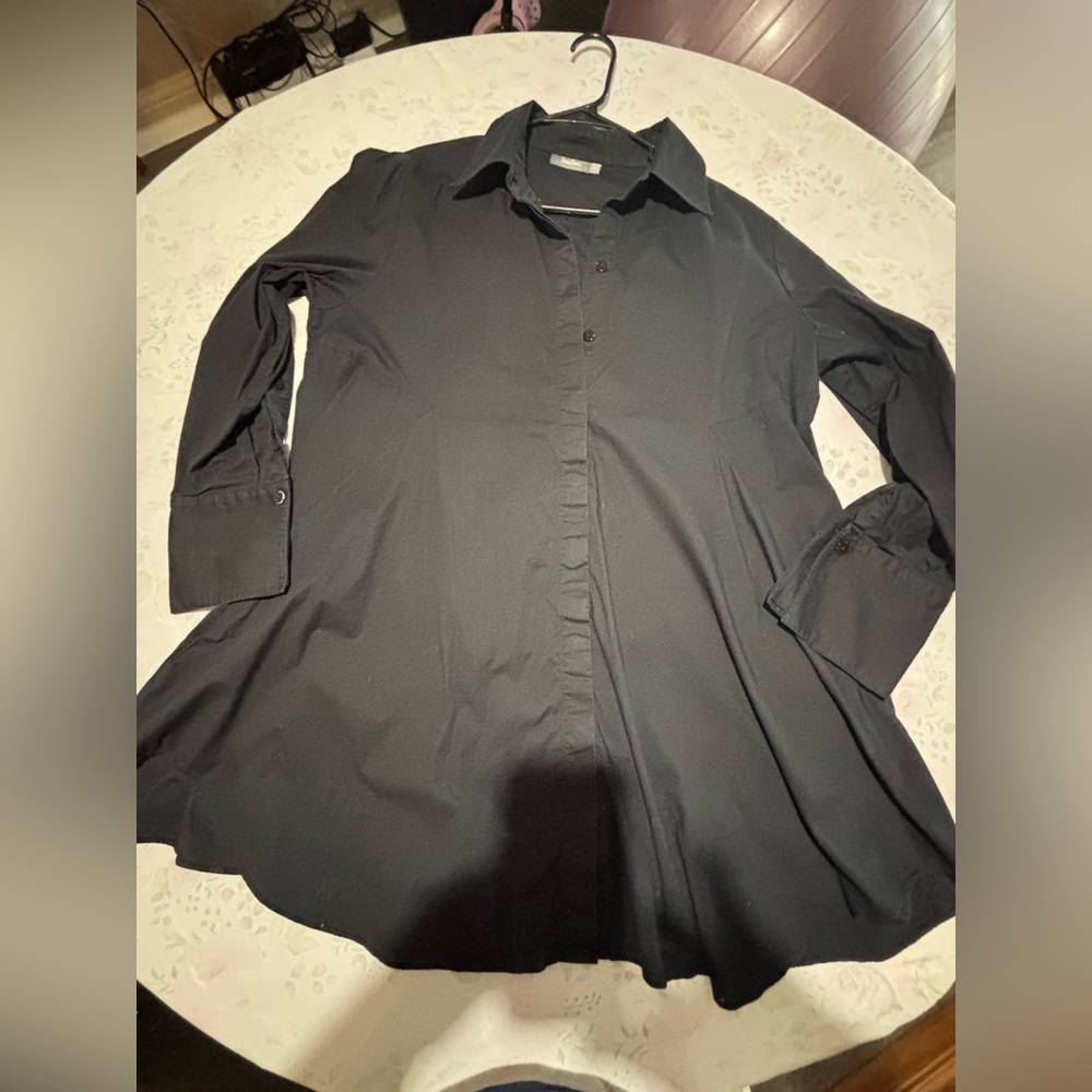 Women’s Neiman Marcus swing style blouse, xl black